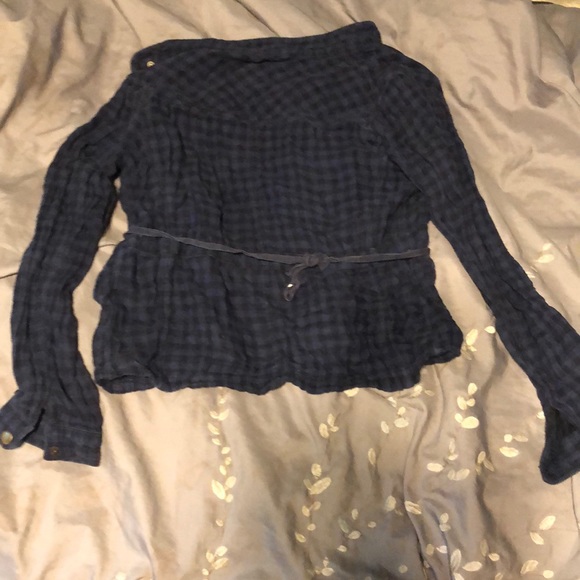 American Eagle Outfitters - light flannel zip up - Picture 3 of 3